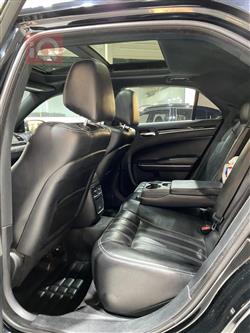 کرایسلەر 300